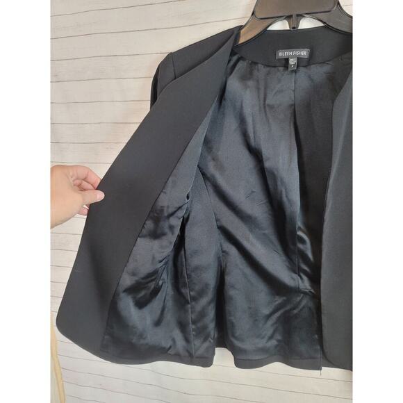 EILEEN FISHER OPEN FRONT SILK LINED SHORT BLAZER IN BLACK, SZ 2 - Picture 5 of 13